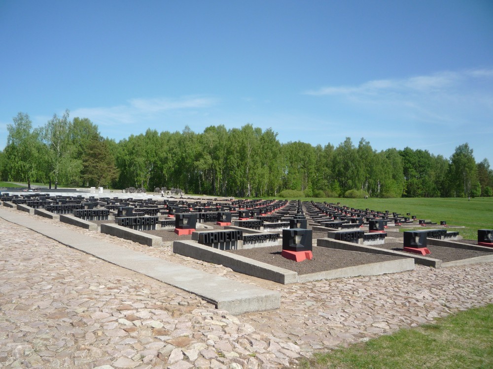 7a Chatyn,Friedhof fuer ausgeloeschte Doerfer in Belarus.jpg